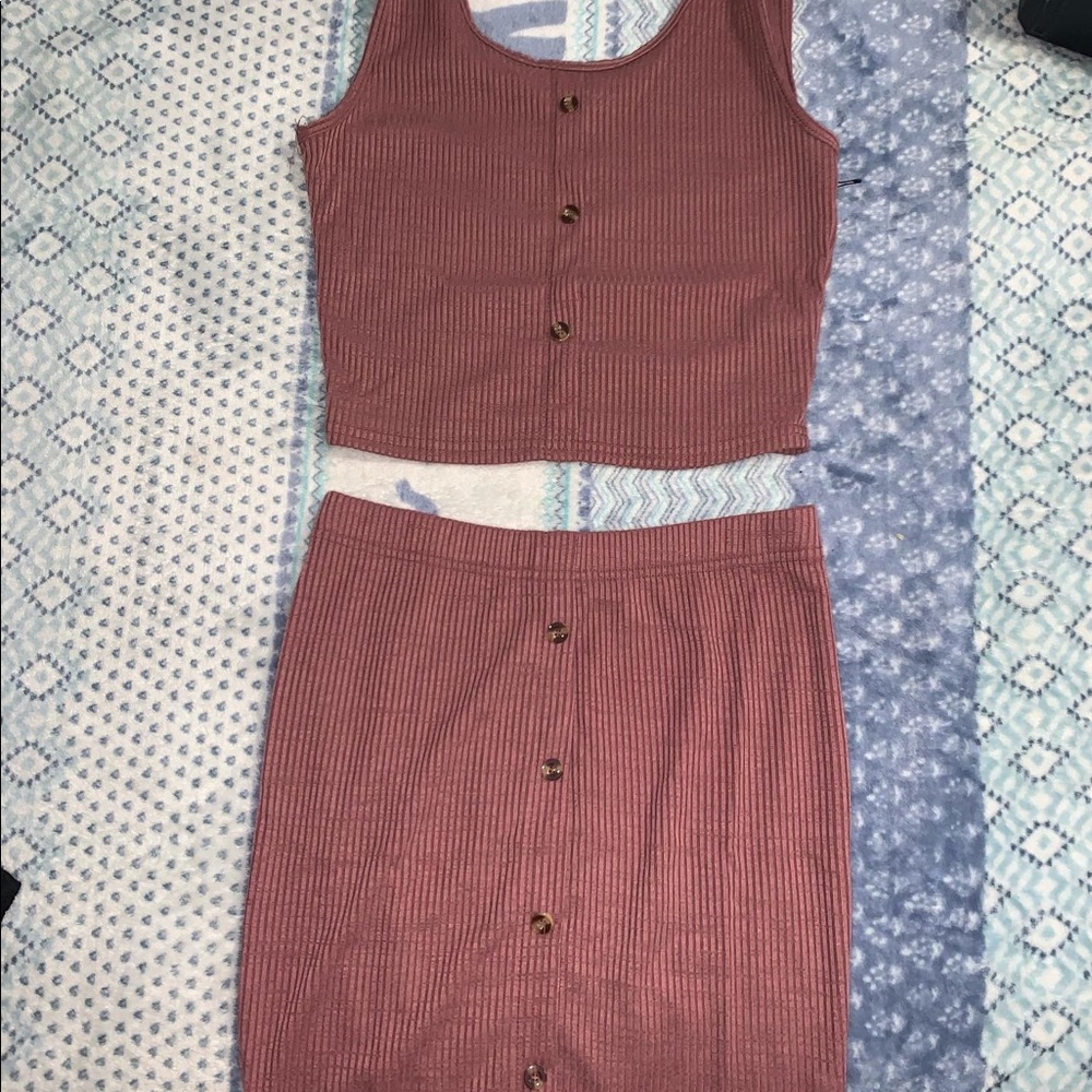S // Skirt Set
